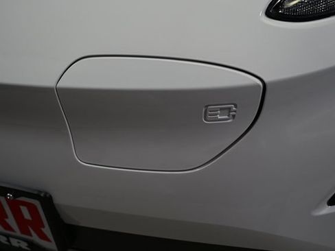Used 2023 Hyundai Kona Limited w/ Cargo Package FWD image 14
