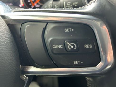 Used 2022 Jeep Wrangler Unlimited Sahara image 21