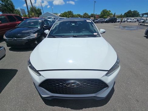 Used 2019 Hyundai Veloster Turbo FWD image 2