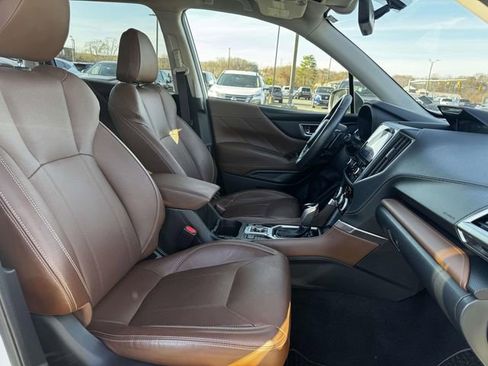 Used 2019 Subaru Forester Touring image 10