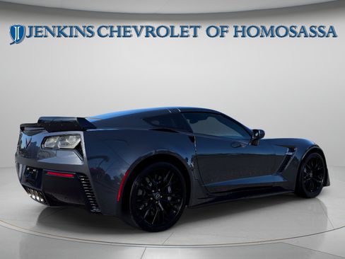 Used 2017 Chevrolet Corvette Z06 RWD image 3
