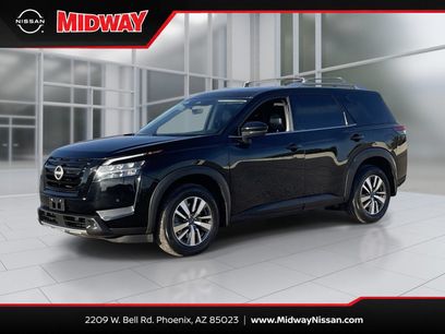 Used 2024 Nissan Pathfinder SL w/ Lighting Package (N92)