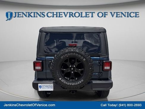 Used 2025 Jeep Wrangler Sport AWD/4WD image 6