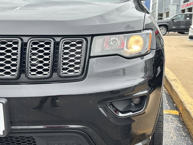 Used 2020 Jeep Grand Cherokee Altitude AWD/4WD image 3