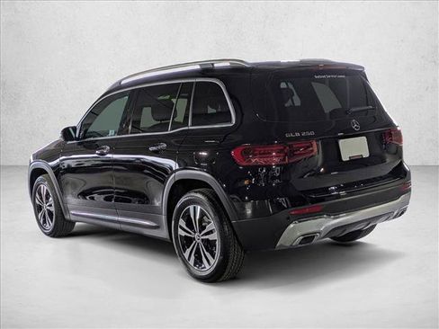 Certified 2025 Mercedes-Benz GLB 250 GLB 250 image 8