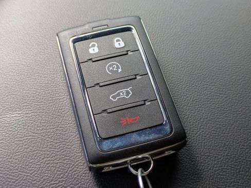 New 2025 Jeep Grand Cherokee Limited w/ Black Appearance Package image 36