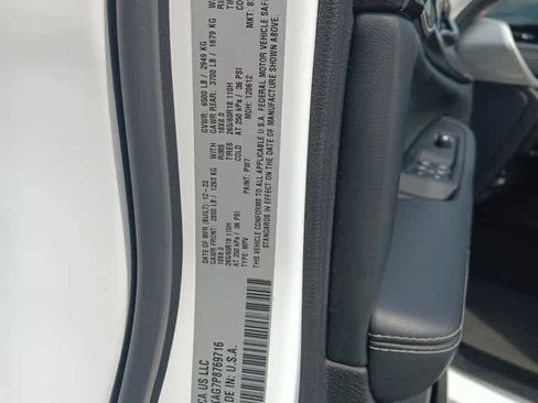 Used 2023 Jeep Grand Cherokee L Laredo w/ Luxury Tech Group I image 34