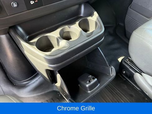 Used 2021 Chevrolet Express 3500 Extended w/ Driver Convenience Package RWD image 18