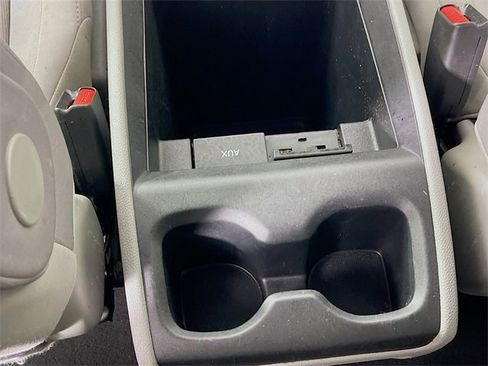 Used 2018 Honda Odyssey LX image 24