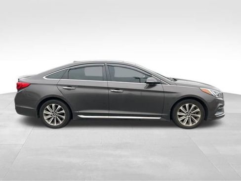 Used 2017 Hyundai Sonata Sport w/ Value Edition Package 02 image 10