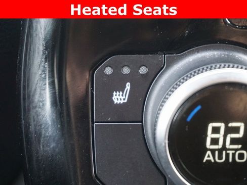 Used 2021 Toyota Highlander XLE image 7