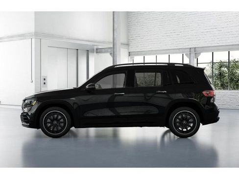 New 2026 Mercedes-Benz GLB 35 AMG 4MATIC image 34