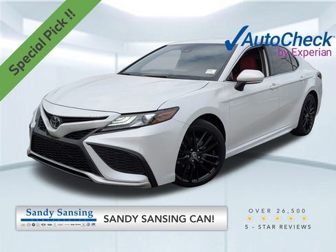 Used 2023 Toyota Camry XSE image 1