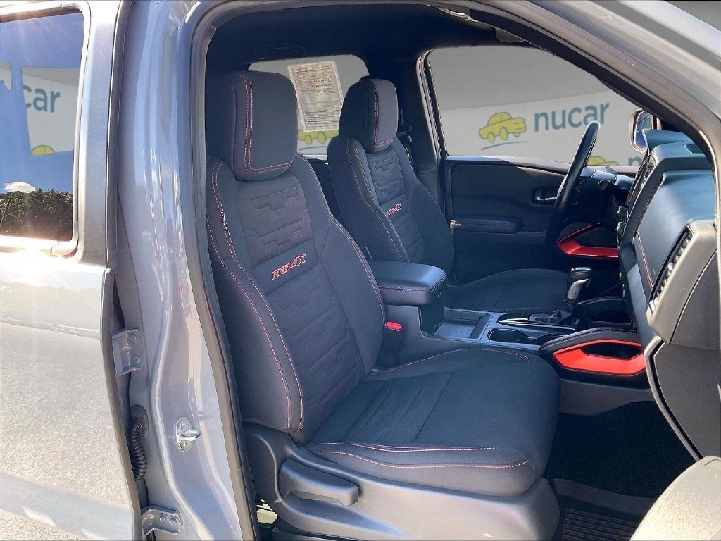 Used 2023 Nissan Frontier PRO-4X w/ Tow Package AWD/4WD image 10