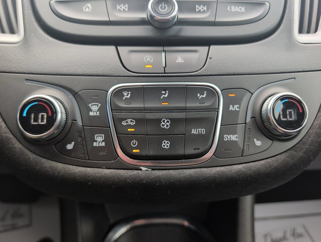Used 2023 Chevrolet Malibu LT FWD image 14