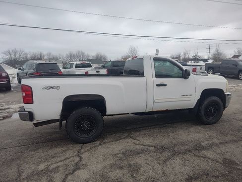 Used 2011 Chevrolet Silverado 2500 LT w/ Interior Plus Package image 4