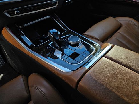 Used 2021 BMW X5 xDrive40i w/ Convenience Package image 14