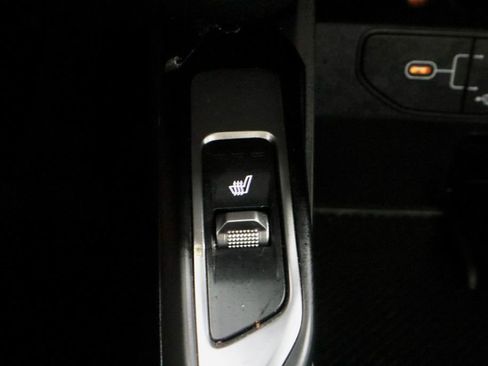 Used 2025 Kia Sorento S w/ Panoramic Sunroof Package FWD image 5
