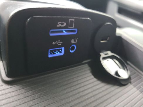 Used 2016 RAM 1500 Big Horn image 32