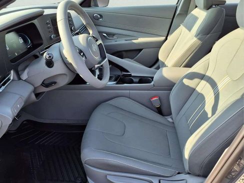 New 2026 Hyundai Elantra SEL Sport Premium FWD image 10
