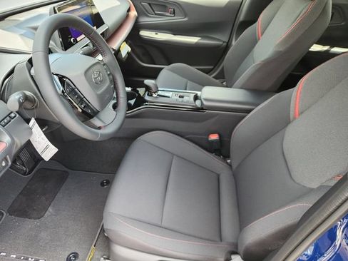 New 2026 Toyota Prius Plug-In Hybrid FWD image 11