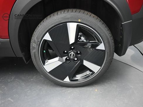 New 2026 Nissan Kicks SR FWD image 24