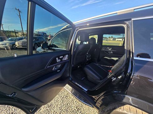 New 2025 Mercedes-Benz GLS 580 4MATIC image 19