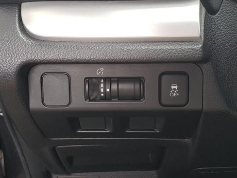 Used 2015 Subaru Crosstrek 2.0i Premium w/ Moonroof Package AWD/4WD image 19