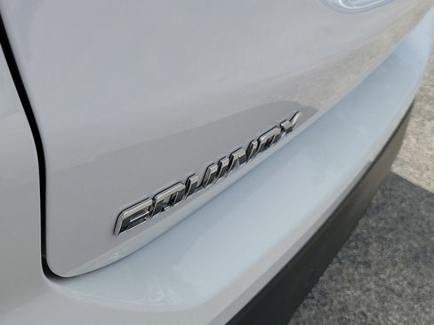 Used 2024 Chevrolet Equinox LS w/ LS Convenience Package image 11