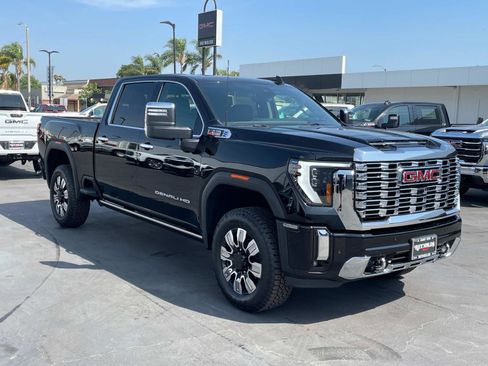New 2025 GMC Sierra 2500 Denali w/ Denali Reserve Package image 3