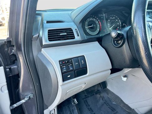 Used 2015 Honda Odyssey EX-L image 11