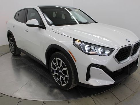 Used 2025 BMW X2 xDrive28i w/ Convenience Package AWD/4WD image 56