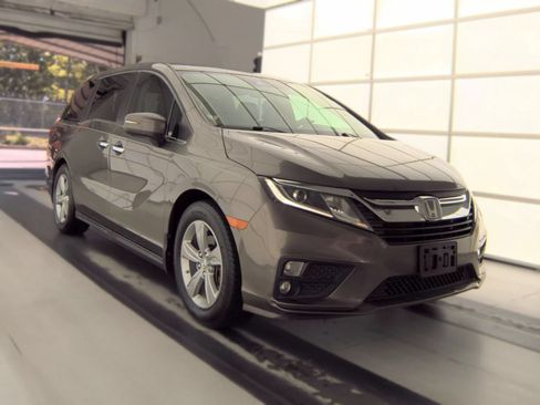 Used 2018 Honda Odyssey EX-L image 4