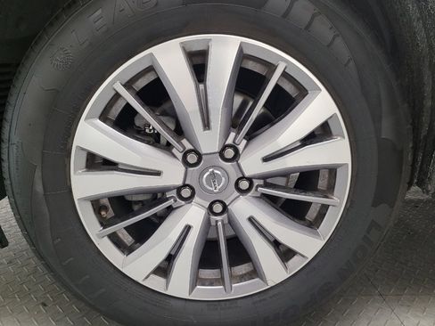 Used 2019 Nissan Pathfinder SL FWD image 31