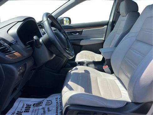 Used 2018 Honda CR-V Touring image 10