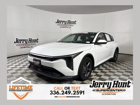 Used 2025 Kia K4 FWD image 1