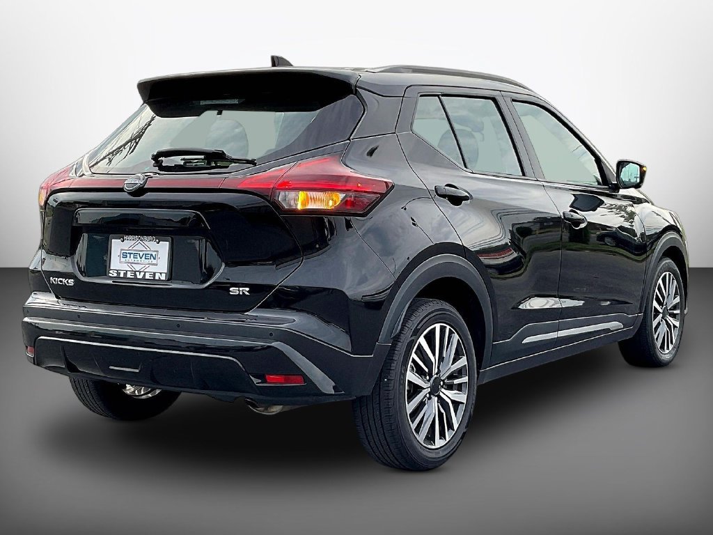 Used 2024 Nissan Kicks SR FWD image 6