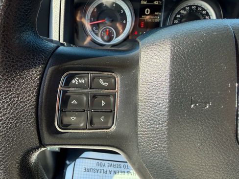 Used 2017 RAM 1500 Classic SLT AWD/4WD image 24