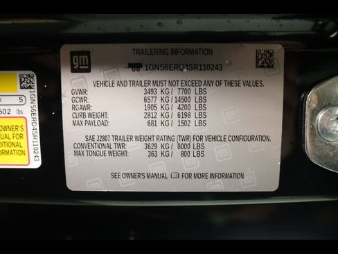 Used 2025 Chevrolet Suburban RST w/ RST Capability Package image 36