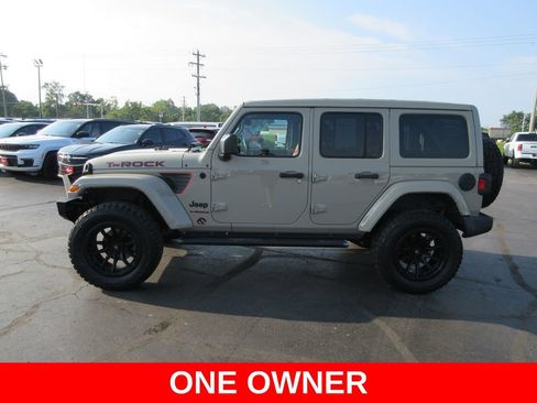 Used 2022 Jeep Wrangler Unlimited Sport AWD/4WD image 9