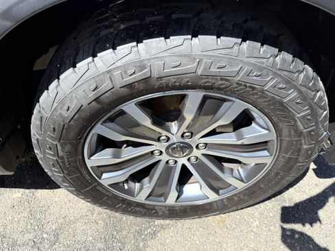 Used 2020 Nissan Armada SL RWD image 7