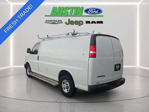 Used 2012 Chevrolet Express 2500 RWD image 3