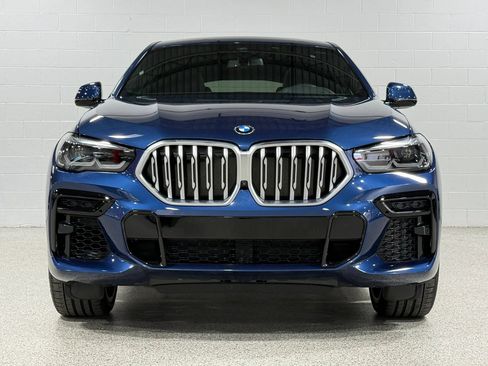 Used 2022 BMW X6 xDrive40i w/ M Sport Package AWD/4WD image 3