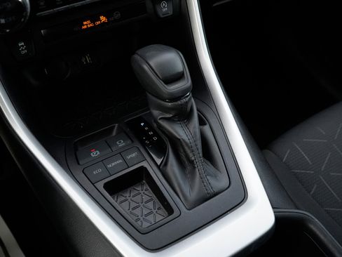 Used 2024 Toyota RAV4 XLE image 20