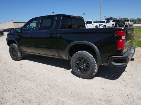 New 2026 Chevrolet Silverado 1500 ZR2 w/ Dark Appearance Package AWD/4WD image 8