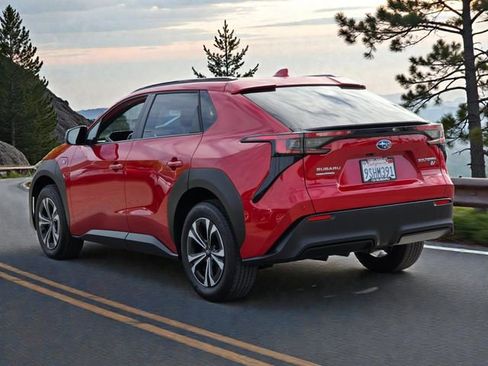 Certified 2024 Subaru Solterra Premium image 5