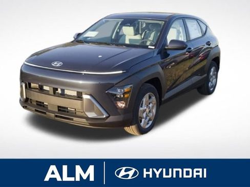 New 2026 Hyundai Kona SE image 1