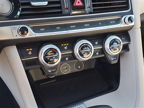 Used 2023 Genesis G70 2.0T w/ Sport Prestige Package image 10