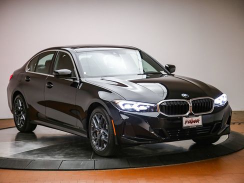 Used 2026 BMW 330i Sedan w/ Premium Package RWD image 6