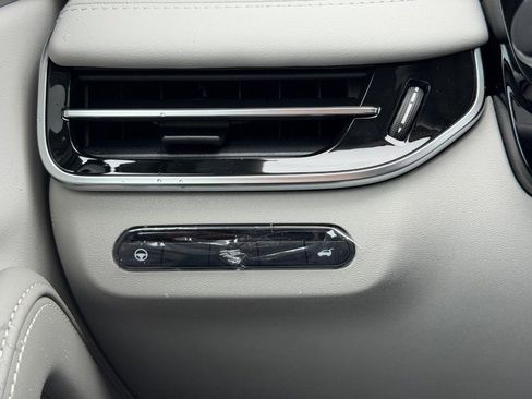 New 2026 INFINITI QX60 Luxe w/ Cargo Package image 11